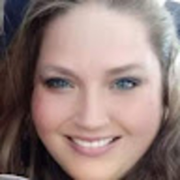 Meet your Posher, Christina - Picture 1 of 1